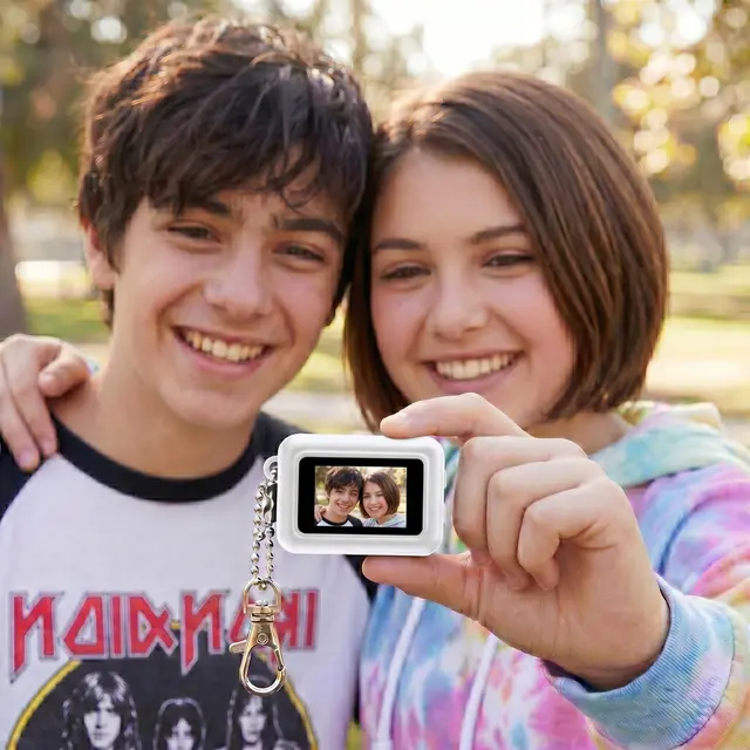 Εικόνα για Lexibook StarCam Mini Ψηφιακή Κάμερα Μπρελόκ Λευκή με Φλας & Εσωτερική Μνήμη DJKC76WH